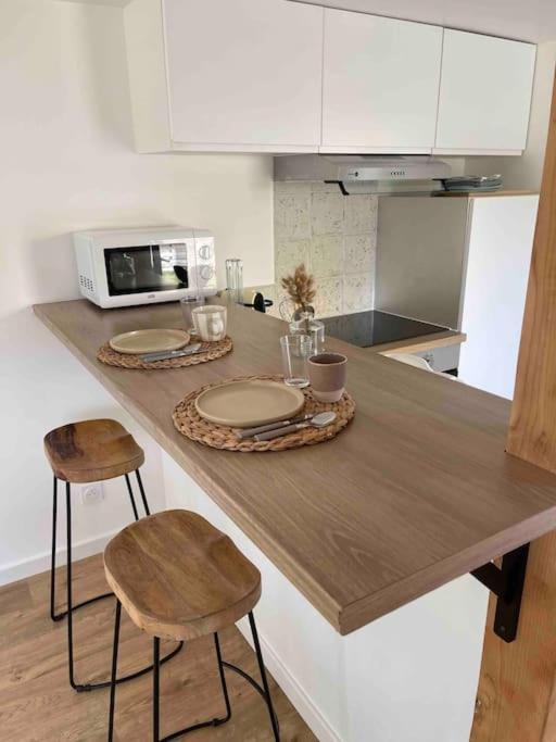 Maisonnette Avec Jardin A Aresヴィラ エクステリア 写真